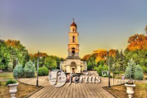 Dzwonnica katedry w Nativity w Kiszyniów-Mołdawia