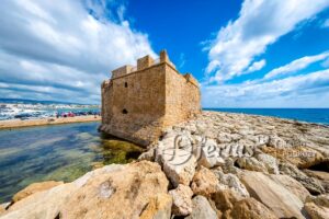 Fort w porcie w Pafos. Cypr