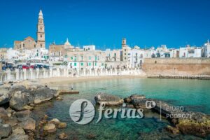 Malowniczy widok w Monopoli, prowincja Bari, Włochy