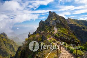 Piękny widok na Pico do Arieiro na Maderze, Portugalia