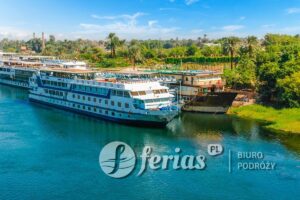 Cruise ship on the Nile river. Cairo. Giza. Egypt. Travel background. Vacation holidays background wallpaper