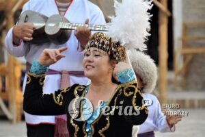 Uzbekistan, folklor