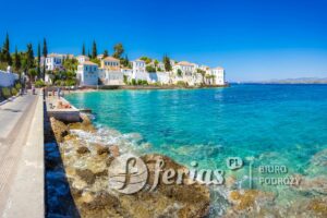 Widok na niesamowitą wyspę Spetses, Grecja